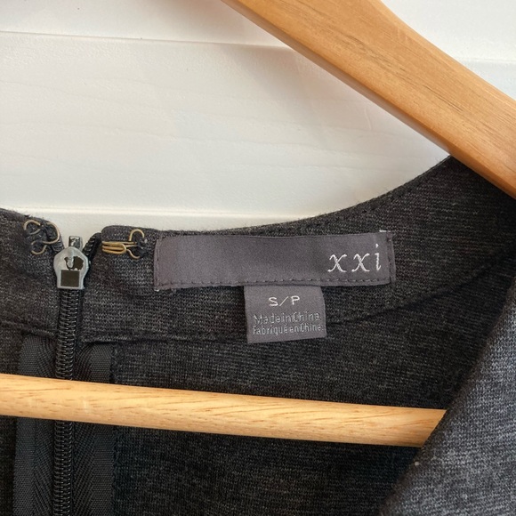 Forever 21 Grey Dress Sz: Small - Picture 4 of 8